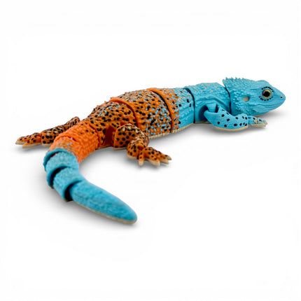 3D Printed Articulated Agama Lizard with Realistic Glass Eyes