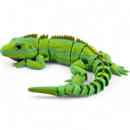 3D Printed Articulated Iguana – Realistic Tropical Lizard with Glass Eyes